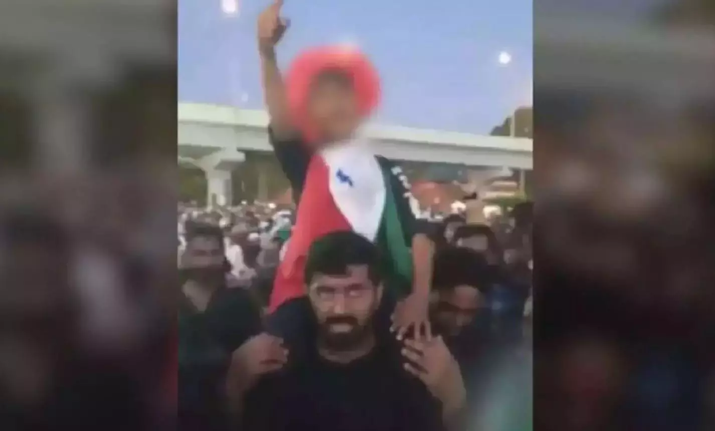 പി.എഫ്.ഐ റാലിയിലെ മുദ്രാവാക്യം സ്വയം വിളിച്ചത്, അതിൽ തെറ്റ് തോന്നുന്നില്ലെന്നും കുട്ടി പി.എഫ്.ഐ റാലിയിലെ മുദ്രാവാക്യം സ്വയം വിളിച്ചത്, അതിൽ തെറ്റ് തോന്നുന്നില്ലെന്നും കുട്ടി