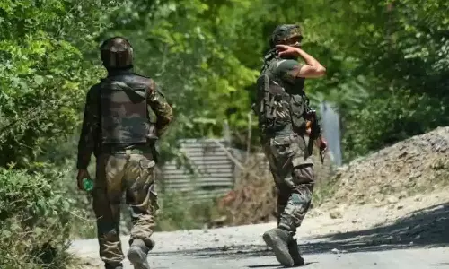ജമ്മു കശ്മീരിൽ ഏറ്റുമുട്ടലിൽ നാല് ഭീകരരെ വധിച്ചു