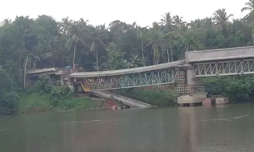 കൂളിമാട് പാലം: അന്വേഷണ റിപ്പോർട്ട് കിട്ടിയ ശേഷം മാത്രം പുനർനിർമാണം തുടങ്ങിയാൽ മതിയെന്ന് മന്ത്രി