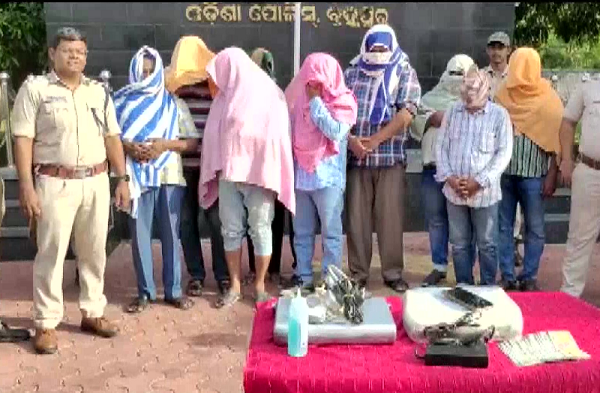 ഒഡിഷയിൽ പെൺഭ്രൂണഹത്യ നടത്തുന്ന സംഘം പിടിയിൽ