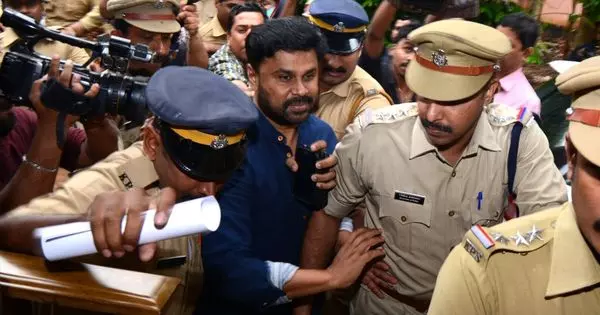 നടിയെ ആക്രമിച്ച കേസ്; വിചാരണ കോടതിക്കെതിരെ ഗുരുതര ആരോപണവുമായി പ്രോസിക്യൂഷന്‍