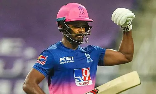 വോൺ ഐപിഎൽ കപ്പുയർത്തിയപ്പോൾ താൻ എന്തു ചെയ്യുകയായിരുന്നുവെന്ന് ഓർമിച്ച് സഞ്ജു സാംസൺ