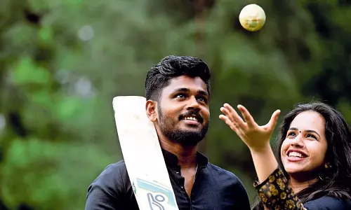 ആദ്യ ദിനം പിങ്ക് ജഴ്‌സി തഴഞ്ഞു, ഇപ്പോൾ ഫൈനലിൽ; പ്രതികരണവുമായി സഞ്ജുവിന്റെ ഭാര്യ