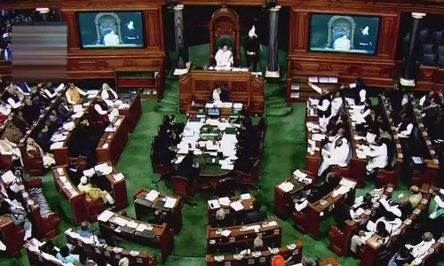 ജനപ്രതിനിധികൾക്ക് ഇനി ഒറ്റപെൻഷൻ; നിർണായക തീരുമാനവുമായി കേന്ദ്ര സർക്കാർ ജനപ്രതിനിധികൾക്ക് ഇനി ഒറ്റപെൻഷൻ; നിർണായക തീരുമാനവുമായി കേന്ദ്ര സർക്കാർ