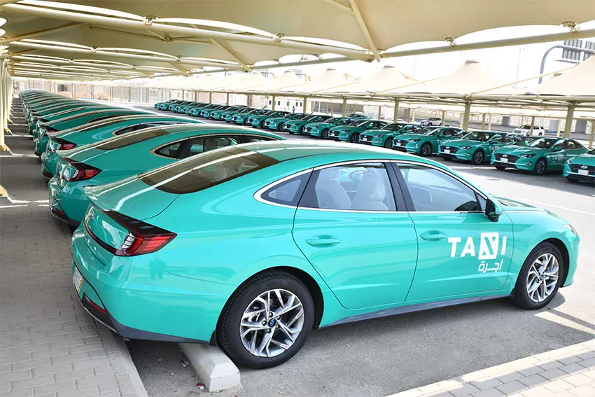 സൗദിയില് മീറ്ററുകള് പ്രവര്ത്തിപ്പിക്കാത്ത ടാക്സികള്ക്ക് ഇനി ചാര്ജ് നല്കേണ്ടതില്ല സൗദിയില് മീറ്ററുകള് പ്രവര്ത്തിപ്പിക്കാത്ത ടാക്സികള്ക്ക് ഇനി ചാര്ജ് നല്കേണ്ടതില്ല