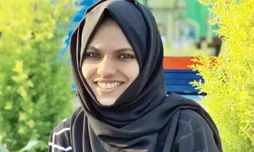 നീറ്റ് പി.ജി പരീക്ഷ: രണ്ടാം റാങ്കിന്റെ തിളക്കത്തിൽ പ്രവാസി യുവതി നീറ്റ് പി.ജി പരീക്ഷ: രണ്ടാം റാങ്കിന്റെ തിളക്കത്തിൽ പ്രവാസി യുവതി