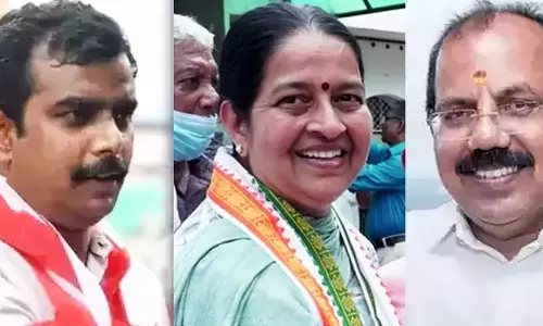 തൃക്കാക്കരയിൽ പരസ്യപ്രചാരണം അവസാനലാപ്പിലേക്ക്; റോഡ്‌ ഷോയിൽ പങ്കെടുത്ത് സ്ഥാനാർഥികൾ