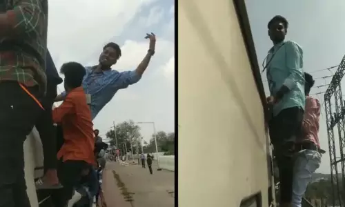 ഓടുന്ന ട്രെയിനിന്റെ ജനൽ കമ്പയിൽ കയറി അഭ്യാസം; 19 കാരന് ദാരുണാന്ത്യം