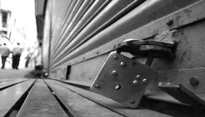 കോഴിക്കോട് പാളയത്ത് വ്യാപാരികളുടെ ഹർത്താൽ