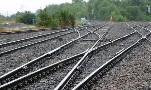 റെയിൽവേ ചരിത്രത്തിൽ പുതിയ അധ്യായം; കേരളത്തിലെ പാത ഇരട്ടിപ്പിക്കൽ പൂർത്തിയായി റെയിൽവേ ചരിത്രത്തിൽ പുതിയ അധ്യായം; കേരളത്തിലെ പാത ഇരട്ടിപ്പിക്കൽ പൂർത്തിയായി