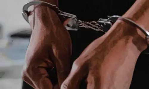 പ്രവാചകനെതിരെ അപകീർത്തികരമായ ട്വീറ്റ്; യുപിയിൽ ബിജെപി നേതാവ് അറസ്റ്റിൽ പ്രവാചകനെതിരെ അപകീർത്തികരമായ ട്വീറ്റ്; യുപിയിൽ ബിജെപി നേതാവ് അറസ്റ്റിൽ