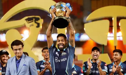 ആ തലയില്‍ ക്യാപ്റ്റന്‍റെ തൊപ്പി ഭദ്രം; തിരിച്ചുവരവില്‍ നിങ്ങള്‍ ഹര്‍ദിക് ആകുക... പാടിപ്പുകഴ്ത്തി ക്രിക്കറ്റ് ലോകം