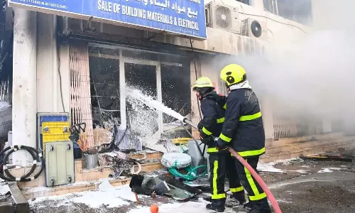 ഒമാനിലെ സീബിൽ തീപിടിത്തം; മലയാളിയുടേതുൾപ്പെടെ എട്ട് കടകൾ കത്തി നശിച്ചു