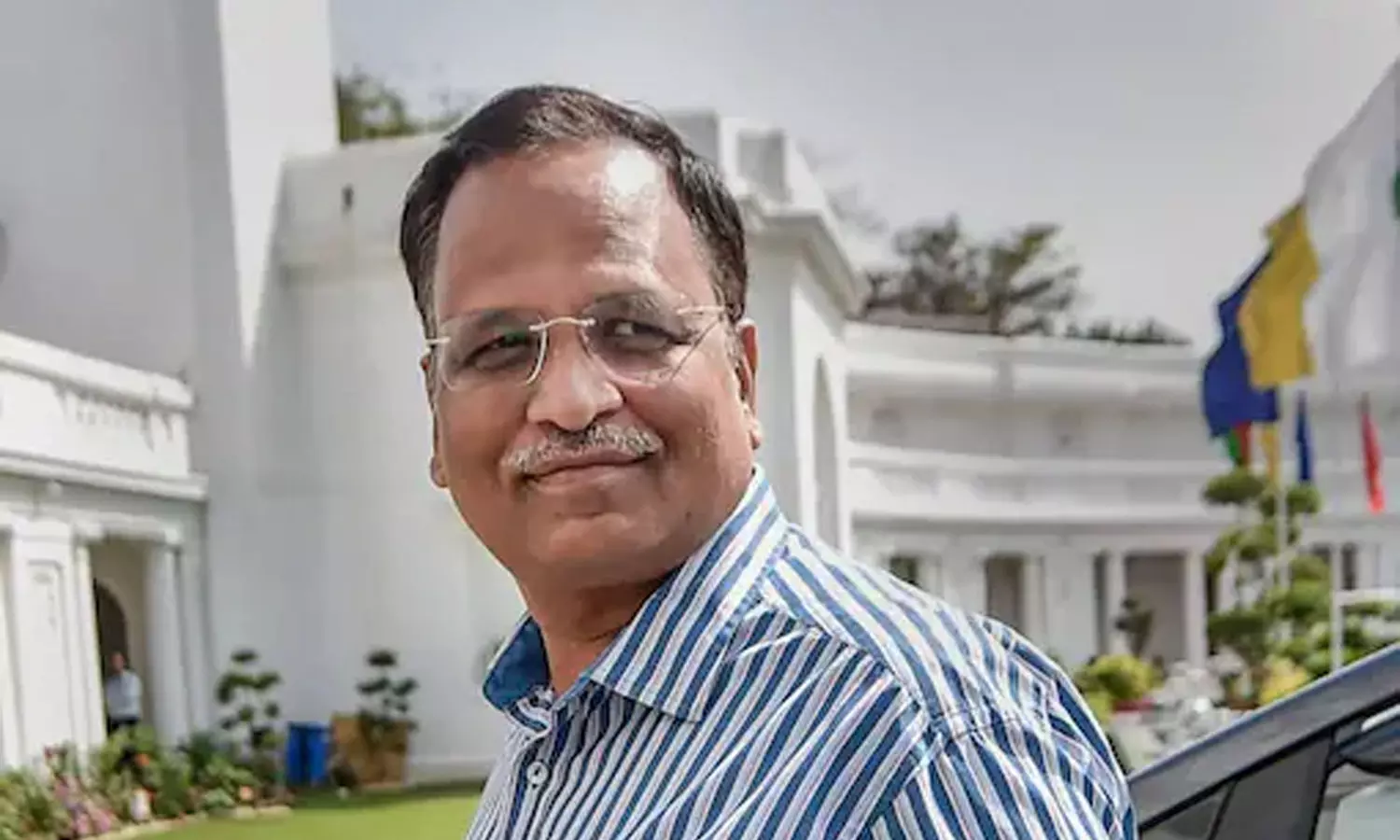 കള്ളപ്പണം വെളുപ്പിക്കൽ: ഡൽഹി ആരോഗ്യമന്ത്രിയെ ജൂൺ ഒമ്പത് വരെ ഇ.ഡി കസ്റ്റഡിയിൽ വിട്ട് കോടതി കള്ളപ്പണം വെളുപ്പിക്കൽ: ഡൽഹി ആരോഗ്യമന്ത്രിയെ ജൂൺ ഒമ്പത് വരെ ഇ.ഡി കസ്റ്റഡിയിൽ വിട്ട് കോടതി