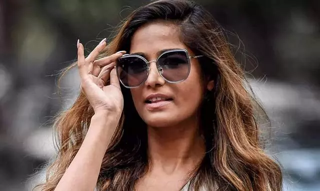 അശ്ലീല വീഡിയോ നിര്‍മാണം: പൂനം പാണ്ഡെക്കും മുന്‍ ഭര്‍ത്താവിനുമെതിരെ കുറ്റപത്രം