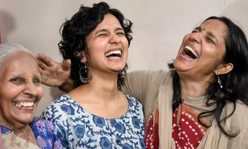 വെറുപ്പ് വിലപ്പോയില്ല; ശ്രുതി ശർമ്മയുടെ വിജയത്തിൽ തിളങ്ങി ജാമിഅ