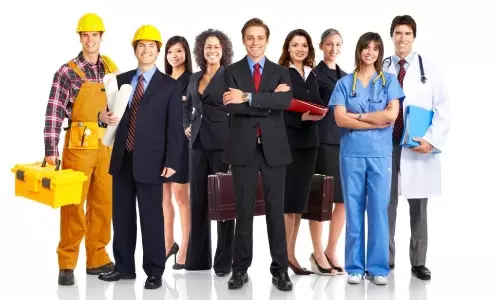 സൗദിയില്‍ എട്ട് ജോലികളില്‍ ഇഖാമ പ്രൊഫഷൻ മാറ്റത്തിന് ആദ്യ തവണ ഇനി ഫീ വേണ്ട