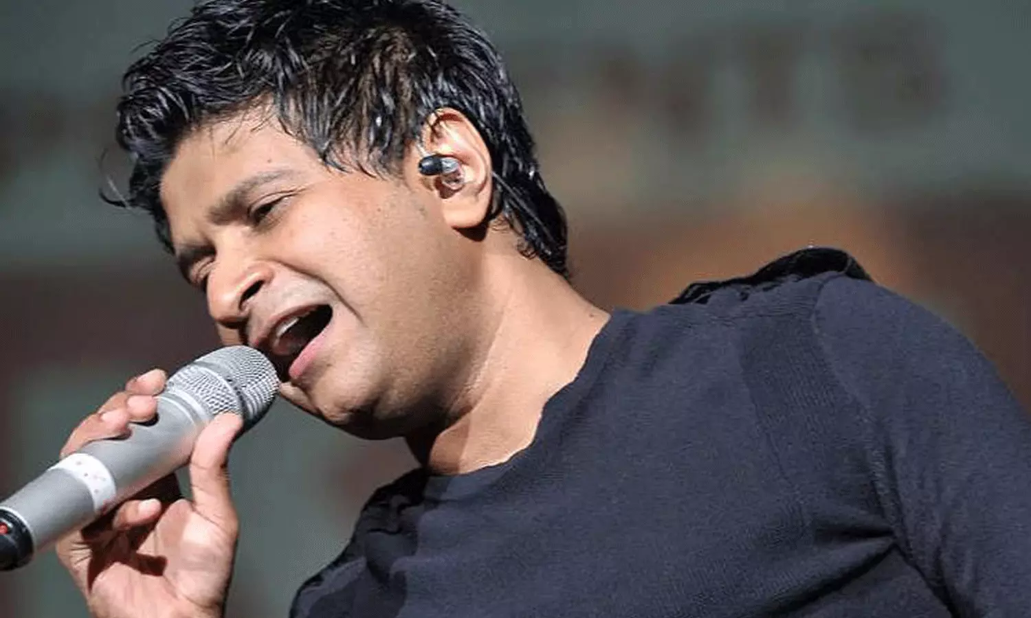 ജനബാഹുല്യം നിയന്ത്രിച്ചില്ല, എ.സി പ്രവർത്തന ക്ഷമമാക്കാൻ ആവശ്യപ്പെട്ടു; ഗായകൻ കെ.കെയുടെ മരണത്തിൽ അസ്വാഭാവികതക്ക് കേസെടുത്ത് പൊലീസ്