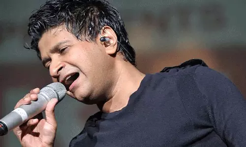 ജനബാഹുല്യം നിയന്ത്രിച്ചില്ല, എ.സി പ്രവർത്തന ക്ഷമമാക്കാൻ ആവശ്യപ്പെട്ടു; ഗായകൻ കെ.കെയുടെ മരണത്തിൽ അസ്വാഭാവികതക്ക് കേസെടുത്ത് പൊലീസ്