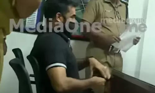 യുവനടിയെ ബലാത്സംഗം ചെയ്ത കേസ്;  വിജയ് ബാബുവിനെ പൊലീസ് ചോദ്യം ചെയ്യുന്നു