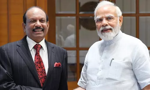 ഭാവി പദ്ധതികൾ വിശദീകരിച്ചു; പ്രധാനമന്ത്രിയുമായി കൂടിക്കാഴ്ച നടത്തി എം.എ യുസുഫലി