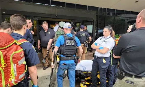 അമേരിക്കയിലെ ആശുപത്രിയിൽ വെടിവെപ്പ്; അക്രമിയടക്കം നാല് പേർ മരിച്ചു