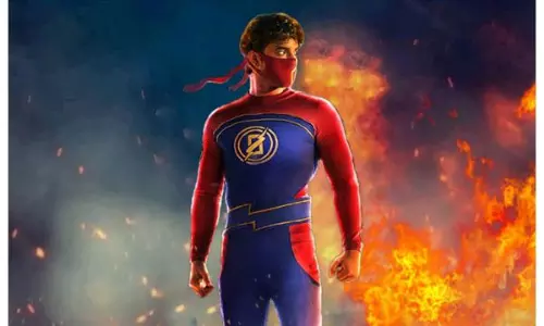 ഒടിടി റിലീസിന്‍റെ പേരില്‍ ബേസിൽ എന്ന ചെറുപ്പക്കാരന്‍റെ ചങ്കൂറ്റത്തെ കണ്ടില്ലെന്ന് നടിച്ചവരോട് പുച്ഛം; വിമര്‍ശനവുമായി മിന്നല്‍ മുരളിയുടെ കലാസംവിധായകന്‍