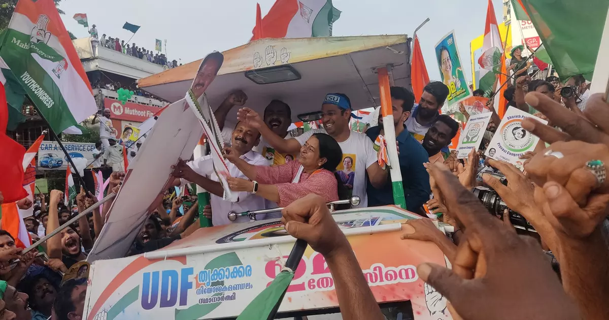 കര കവിഞ്ഞ് ലീഡ്; ഉയരെ ഉമ കര കവിഞ്ഞ് ലീഡ്; ഉയരെ ഉമ