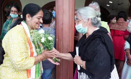 കര കൈപ്പിടിയില്; ഉമ തോമസിന് ചരിത്ര ഭൂരിപക്ഷം കര കൈപ്പിടിയില്; ഉമ തോമസിന് ചരിത്ര ഭൂരിപക്ഷം