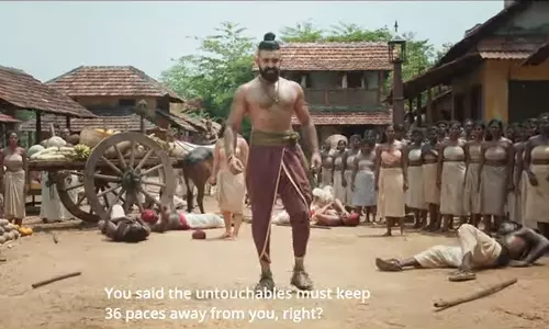 ഇതവനല്ലേ അടിയാളന്മാരുടെ നേതാവ്.. അതേ ആറാട്ടുപ്പുഴ വേലായുധ ചേകവർ; പത്തൊമ്പതാം നൂറ്റാണ്ട് ട്രെയിലർ പുറത്ത്