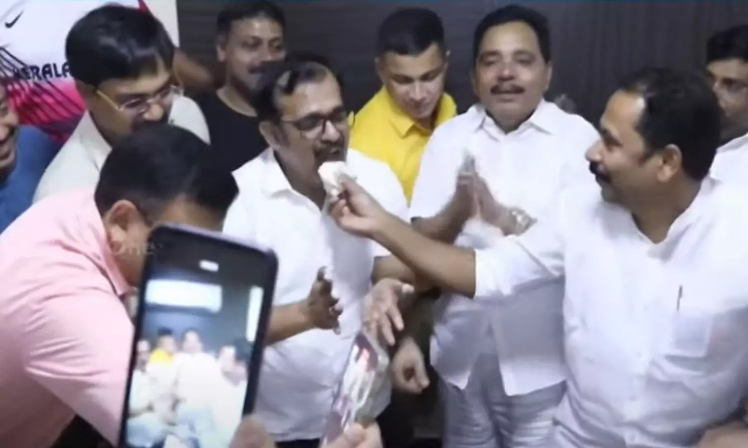 തൃക്കാക്കര ഉപതെരഞ്ഞെടുപ്പ് വിജയം; ഗൾഫിൽ യു.ഡി.എഫ് ആഘോഷം തുടരുന്നു