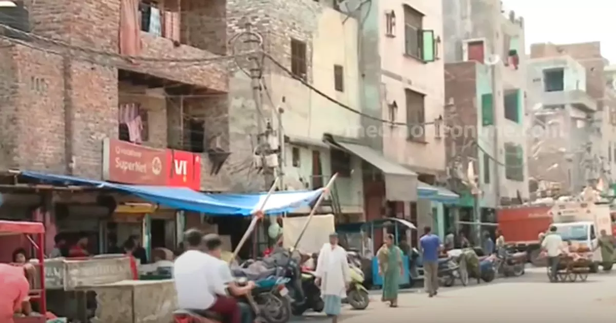 കലാപം, കേസുകള്‍... ജഹാംഗിര്‍പുരി ഉപേക്ഷിച്ച് ജനങ്ങള്‍