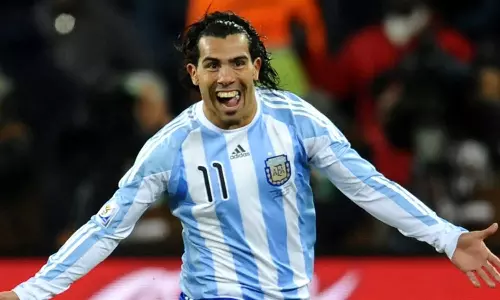 കാർലോസ് ടെവസ് പ്രഫഷനൽ ഫുട്ബാളിൽനിന്ന് വിരമിച്ചു