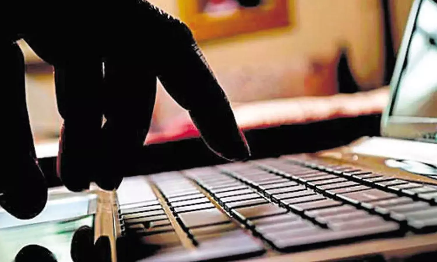 വ്യാജ വെബ്സൈറ്റുകൾ വഴി പണം തട്ടുന്ന സംഘങ്ങൾക്കെതിരെ ജാഗ്രത പുലർത്തണം: കുവൈത്ത് ആഭ്യന്തര മന്ത്രാലയം വ്യാജ വെബ്സൈറ്റുകൾ വഴി പണം തട്ടുന്ന സംഘങ്ങൾക്കെതിരെ ജാഗ്രത പുലർത്തണം: കുവൈത്ത് ആഭ്യന്തര മന്ത്രാലയം