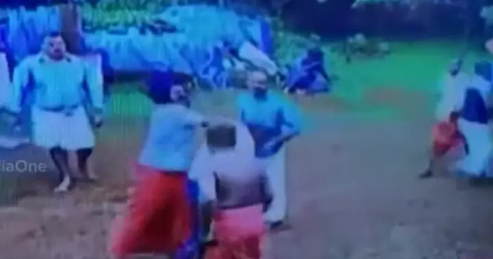 കണ്ണൂരില്‍ ക്ഷേത്ര ജീവനക്കാരന് ആര്‍.എസ്.എസ് പ്രവര്‍ത്തകരുടെ ക്രൂര മര്‍ദനം