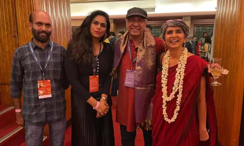 ചലച്ചിത്ര പുരസ്കാര ജേതാവ് ട്രാൻസ് വുമൺ നേഹയെ ക്വീര്‍ ഫിലിം ഫെസ്റ്റിവെലിന്‍റെ  വേദിയിൽ ആദരിച്ചു