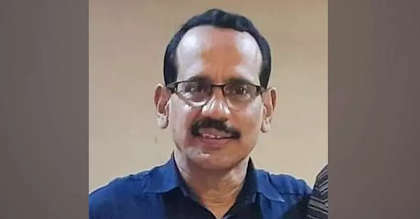 പോക്സോ കേസില് അറസ്റ്റിലായ അധ്യാപകൻ കെ.വി ശശികുമാറിന് ജാമ്യം പോക്സോ കേസില് അറസ്റ്റിലായ അധ്യാപകൻ കെ.വി ശശികുമാറിന് ജാമ്യം