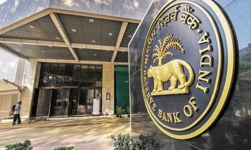 ബാങ്ക് വായ്പയെടുത്തവരുടെ കീശ കാലിയാകും; റിപ്പോ നിരക്ക് വീണ്ടും ഉയർത്തി