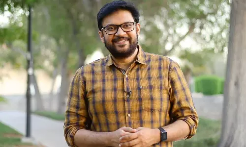 മീഡിയവൺ ചീഫ് ബ്രോഡ്കാസ്റ്റ് ജേണലിസ്റ്റ് ഷിനോജ് ഷംസുദ്ദീന് ഗോൾഡൻ വിസ