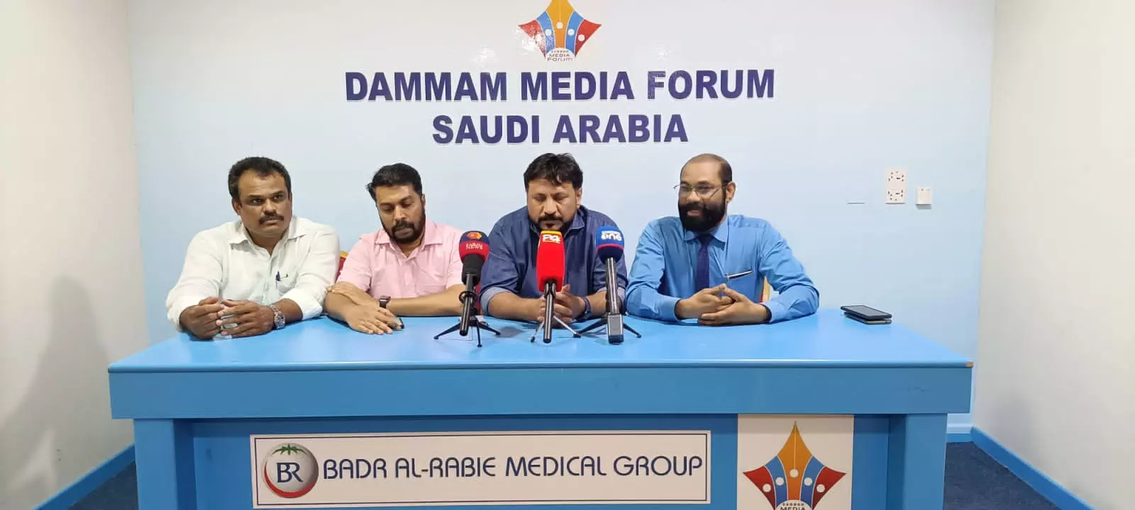 ദമ്മാം തൃശ്ശൂര് നാട്ടുകൂട്ടം കുടുംബസംഗമവും കലാസാംസ്കാരിക പരിപാടിയും ദമ്മാം തൃശ്ശൂര് നാട്ടുകൂട്ടം കുടുംബസംഗമവും കലാസാംസ്കാരിക പരിപാടിയും