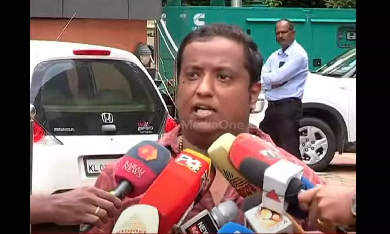 എനിക്കറിയാവുന്ന സ്വപ്ന എനിക്കെതിരെ പറയില്ല; സ്വപ്നയെ കണ്ടെന്ന് ഷാജ് കിരൺ എനിക്കറിയാവുന്ന സ്വപ്ന എനിക്കെതിരെ പറയില്ല; സ്വപ്നയെ കണ്ടെന്ന് ഷാജ് കിരൺ