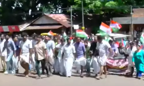 മുഖ്യമന്ത്രിയുടെ രാജി ആവശ്യപ്പെട്ട് സംസ്ഥാനത്ത് ഇന്നും പ്രതിപക്ഷ പ്രതിഷേധം