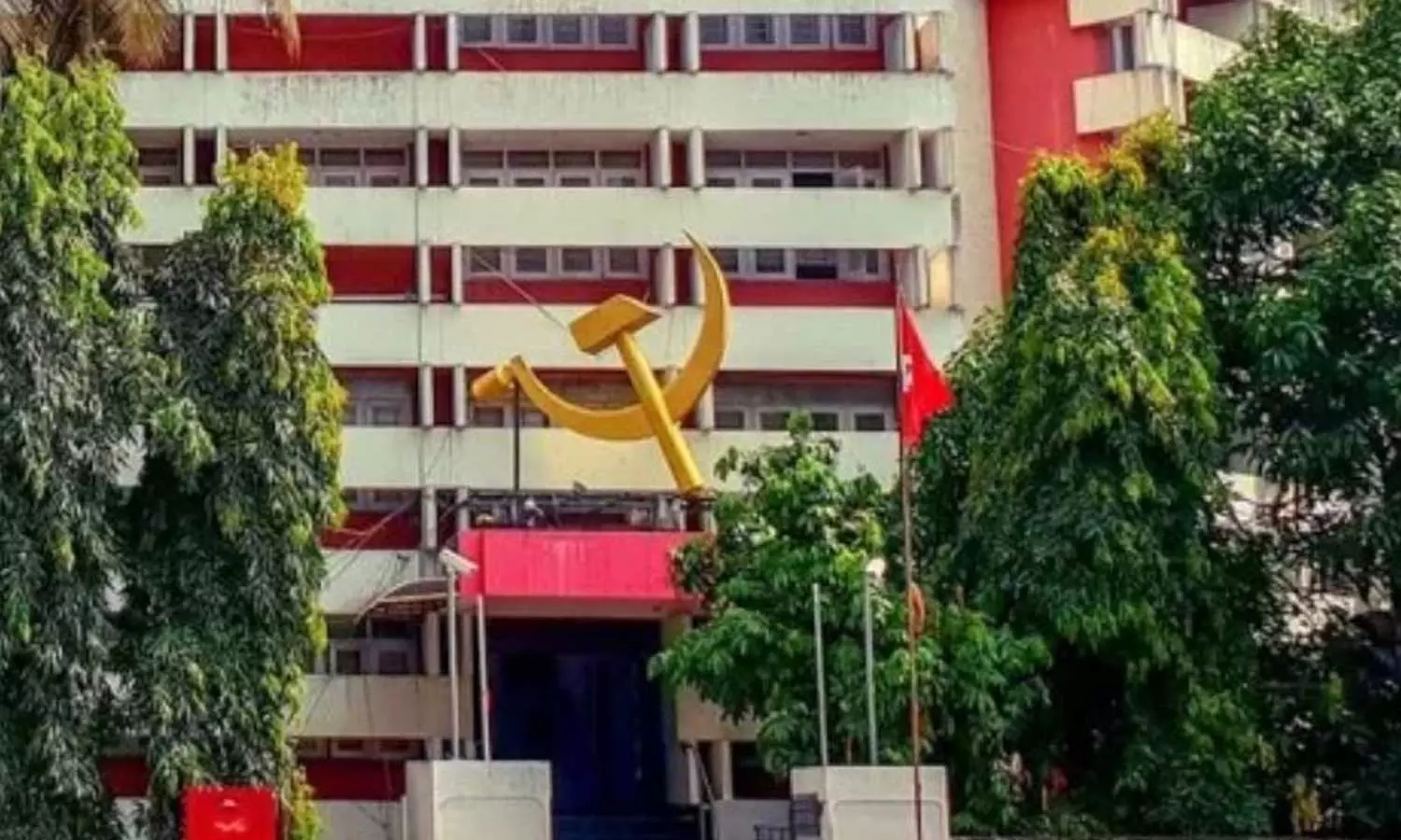 സ്വർണക്കടത്ത് കേസ് ആരോപണങ്ങൾക്കിടെ സി.പി.എം സംസ്ഥാന സെക്രട്ടറിയേറ്റ് ഇന്ന്; പ്രതിരോധ നടപടികൾ ചർച്ചയാകും