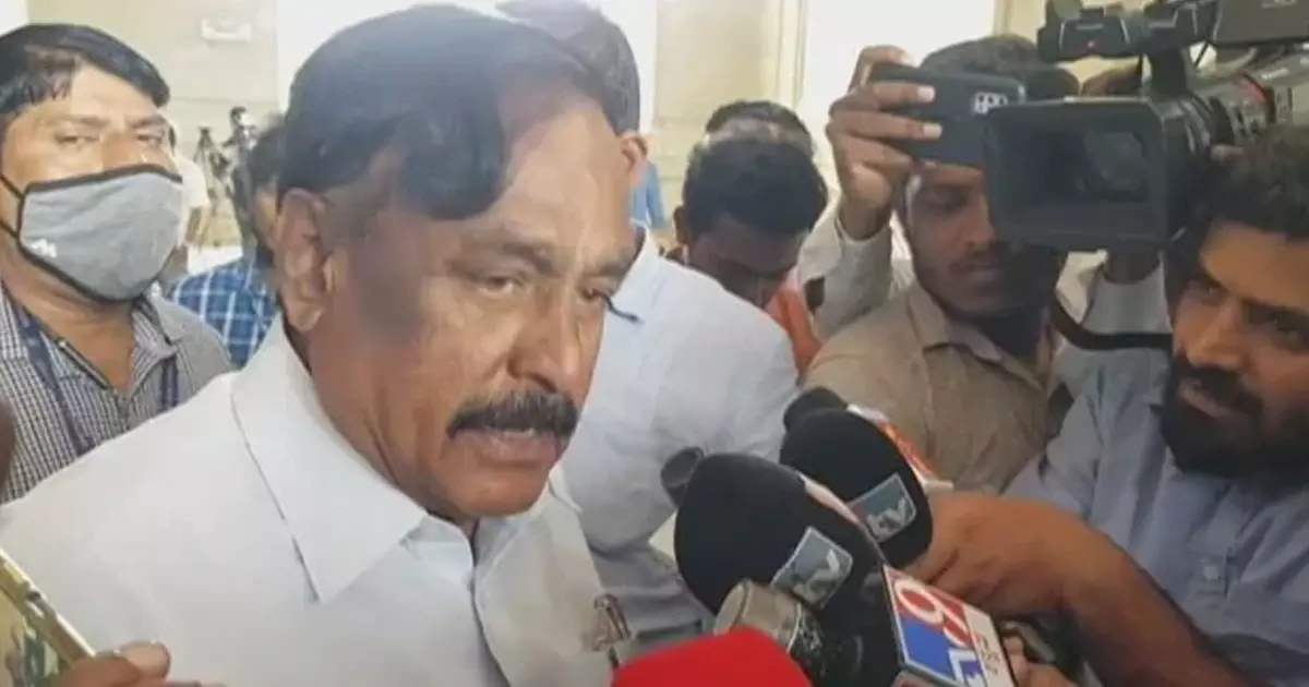 ഞാന് കോണ്ഗ്രസിനെ സ്നേഹിക്കുന്നു: രാജ്യസഭാ തെരഞ്ഞെടുപ്പില് കോണ്ഗ്രസിന് വോട്ട് ചെയ്ത് ജെ.ഡി.എസ് എം.എല്.എ ഞാന് കോണ്ഗ്രസിനെ സ്നേഹിക്കുന്നു: രാജ്യസഭാ തെരഞ്ഞെടുപ്പില് കോണ്ഗ്രസിന് വോട്ട് ചെയ്ത് ജെ.ഡി.എസ് എം.എല്.എ