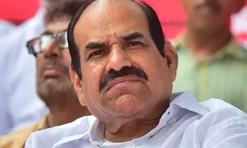 ഒന്നോ രണ്ടോ വർഷത്തിന് മുമ്പ് ആടിയ പൊറാട്ടുനാടകം വീണ്ടും അവതരിപ്പിക്കുന്നു; വിമർശനവുമായി കോടിയേരി