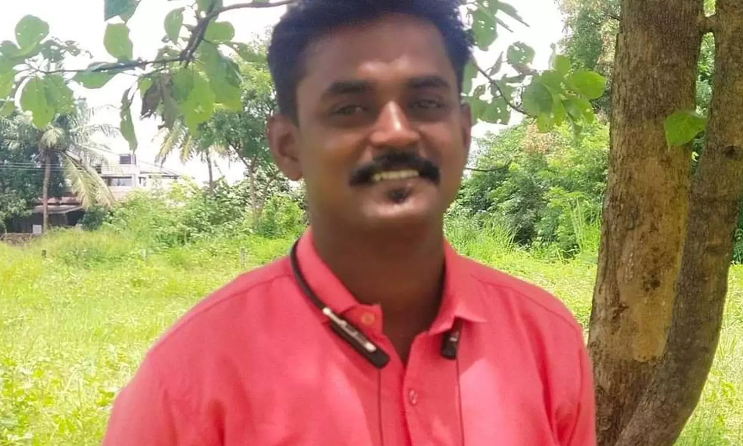 അയല്വാസിയുടെ കുളിമുറിയില് ഒളിക്യാമറ വച്ചു; സി പി എം ബ്രാഞ്ച് സെക്രട്ടറിക്കെതിരെ കേസ് അയല്വാസിയുടെ കുളിമുറിയില് ഒളിക്യാമറ വച്ചു; സി പി എം ബ്രാഞ്ച് സെക്രട്ടറിക്കെതിരെ കേസ്