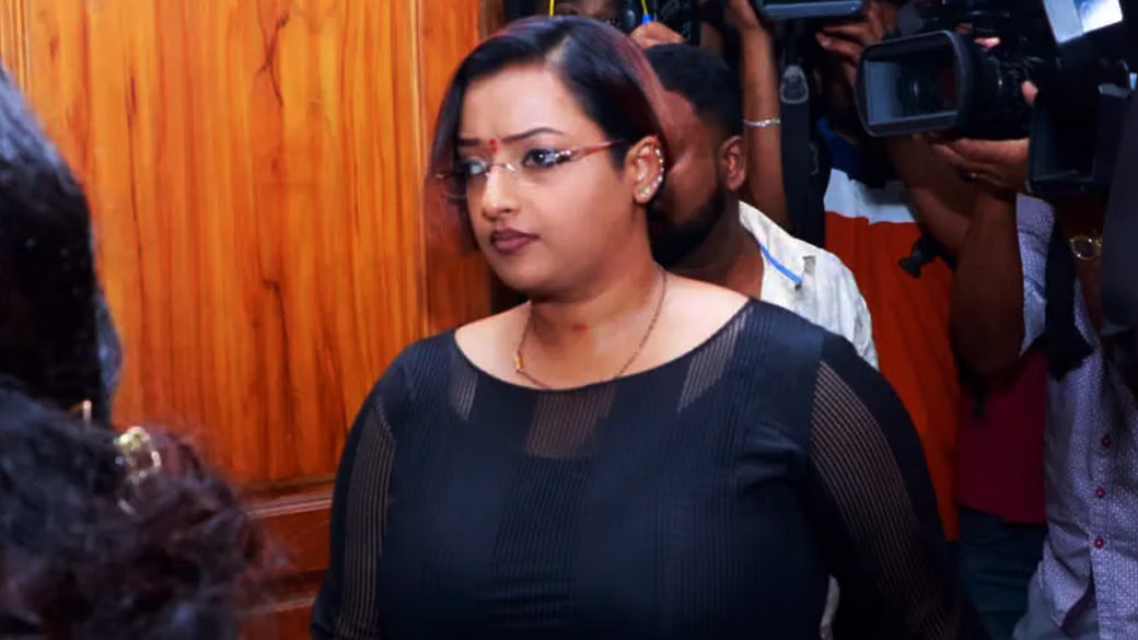 രണ്ട് ദിവസത്തെ വിശ്രമം വേണം, ഇന്ന് മാധ്യമങ്ങളെ കാണില്ല; ദേഹാസ്വസ്ഥ്യമെന്ന് സ്വപ്‌ന   സുരേഷ്