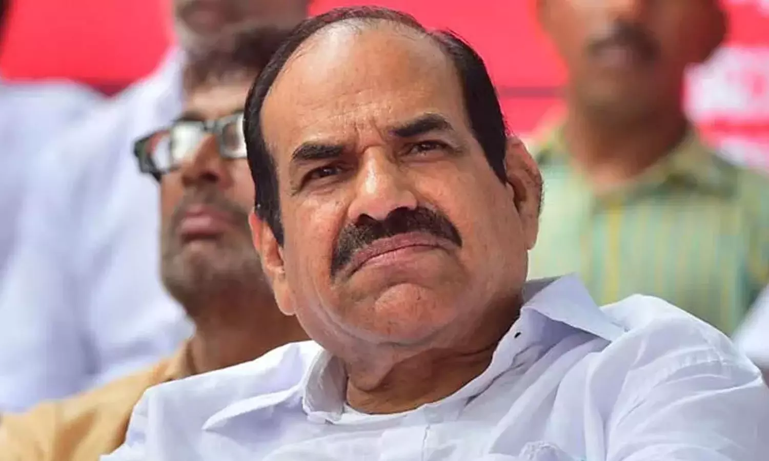 സമരാഭാസങ്ങൾക്കു മുന്നിൽ സർക്കാർ കീഴടങ്ങില്ല; പ്രതിഷേധങ്ങൾക്കെതിരെ കോടിയേരി ബാലകൃഷ്ണൻ സമരാഭാസങ്ങൾക്കു മുന്നിൽ സർക്കാർ കീഴടങ്ങില്ല; പ്രതിഷേധങ്ങൾക്കെതിരെ കോടിയേരി ബാലകൃഷ്ണൻ