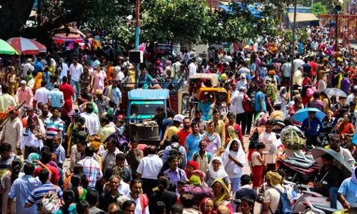 വംശശുദ്ധിയില്ലെന്ന് ആരോപിച്ച് പീഡിപ്പിക്കപ്പെട്ടവരുടെ ഭയാനക ചരിത്രം മുമ്പിലുണ്ട്; ഇന്ത്യക്കാരുടെ വംശശുദ്ധി പരിശോധിക്കുന്ന പദ്ധതിക്കെതിരെ അക്കാദമിക രംഗം