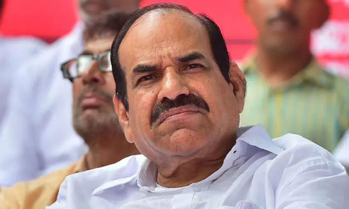 സമരാഭാസങ്ങൾക്കു മുന്നിൽ സർക്കാർ കീഴടങ്ങില്ല; പ്രതിഷേധങ്ങൾക്കെതിരെ കോടിയേരി ബാലകൃഷ്ണൻ സമരാഭാസങ്ങൾക്കു മുന്നിൽ സർക്കാർ കീഴടങ്ങില്ല; പ്രതിഷേധങ്ങൾക്കെതിരെ കോടിയേരി ബാലകൃഷ്ണൻ